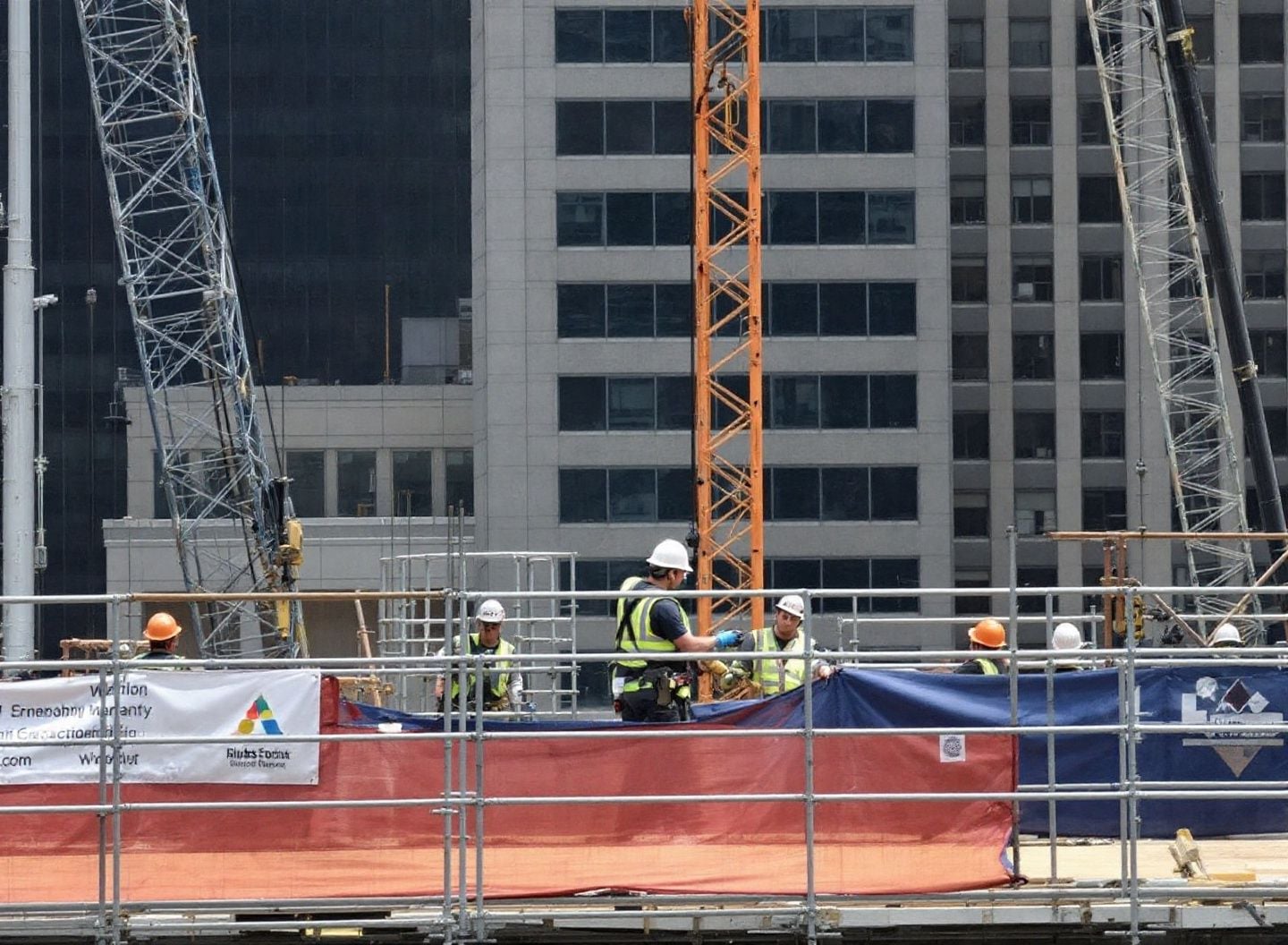 Construction Material Hoist Failures: Buck Hoists and NY Worker Injuries